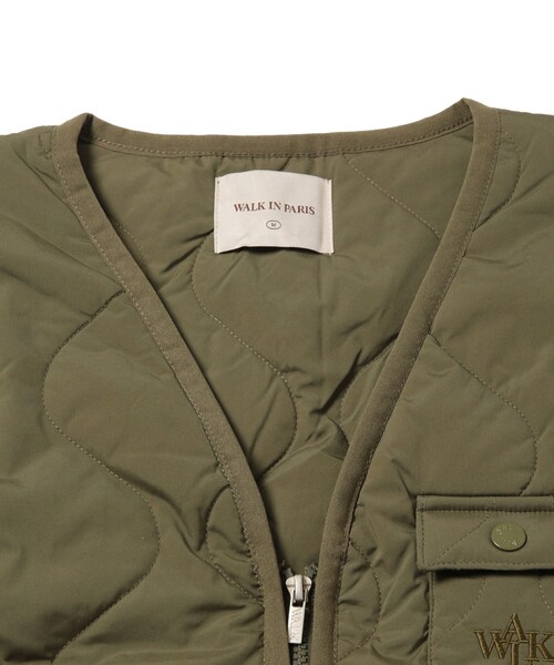 ADAM ET ROPE'(アダムエロペ)の「【WALK IN PARIS/ウォーク イン パリス】Mehari sleeveless jacket(ダウンベスト・メンズ・カーキ・L/M)」の4枚目の写真