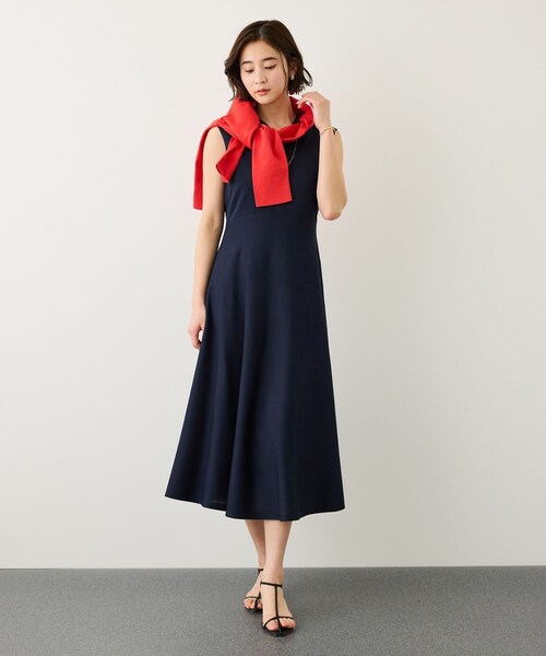 ROPE'(ロペ)の「LEVITA ニットワンピース/接触冷感・イージーケア(ワンピース・レディース・ベージュ/ネイビー・F)」の18枚目の写真