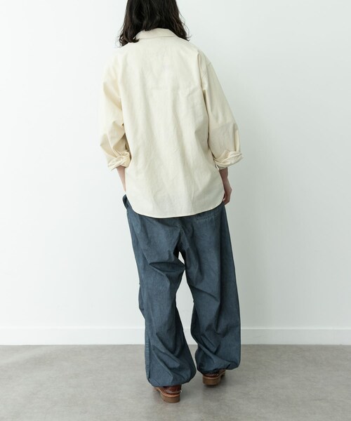 URBAN RESEARCH Sonny Label（アーバンリサーチサニーレーベル）の「ARMY TWILL　COTTON LINEN UTILITYSHIRTS（シャツ/ブラウス・メンズ・ECRU/PINK/GREEN/CHARCOAL・S/M）」の12枚目の写真