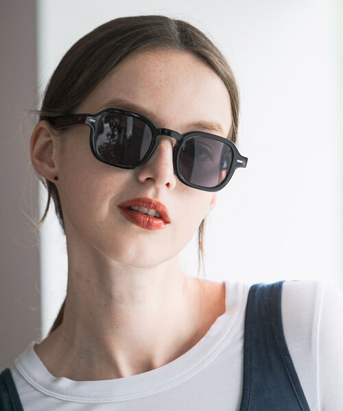 URBAN RESEARCH（アーバンリサーチ）の「JIMMY FAIRLY　EZRA BLK（メガネ・レディース・EZRA BLK・FREE）」の2枚目の写真