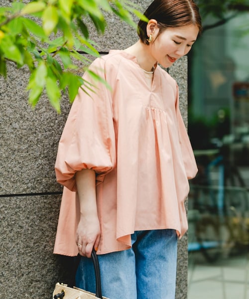 URBAN RESEARCH ROSSO（アーバンリサーチロッソ）の「『UR TECH』F by ROSSO　イージーリネンボリュームブラウス（シャツ/ブラウス・レディース・PINK/GRAY/MINT/NAVY/BLUE ST・FREE）」の4枚目の写真