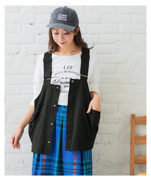 nissen（ニッセン）の「多ポケットオーバーサイズベスト（ハンズフリー）【私の味方服】（ベスト・レディース・チャコールグレー/黒・S~M/L~LL）」の3枚目の写真