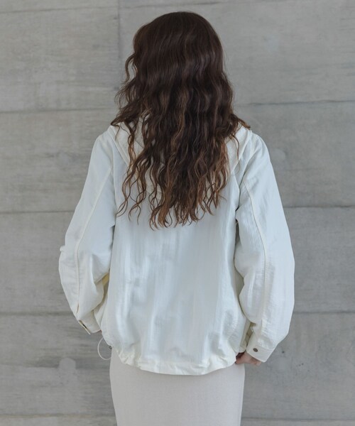 URBAN RESEARCH Sonny Label（アーバンリサーチサニーレーベル）の「多機能マウンテンパーカー（テーラードジャケット・レディース・オフ/ネイビー/ベージュ・Free）」の9枚目の写真
