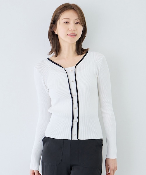 Jayro（ジャイロ）の「配色Vネックリブニット（ニット/セーター・レディース・ホワイト系/ネイビー/ブルー系・M）」の2枚目の写真