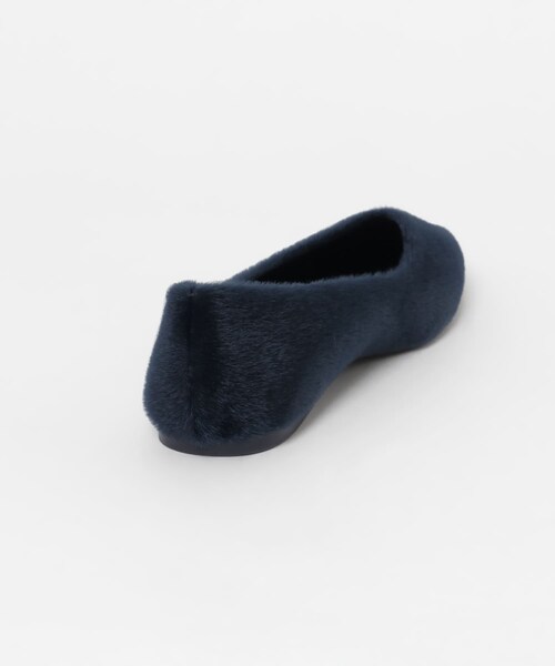 KBF（ケイビーエフ）の「ポインテッドトゥフェイクファーパンプス（パンプス・レディース・NAVY/BEIGE・36/37/38）」の14枚目の写真