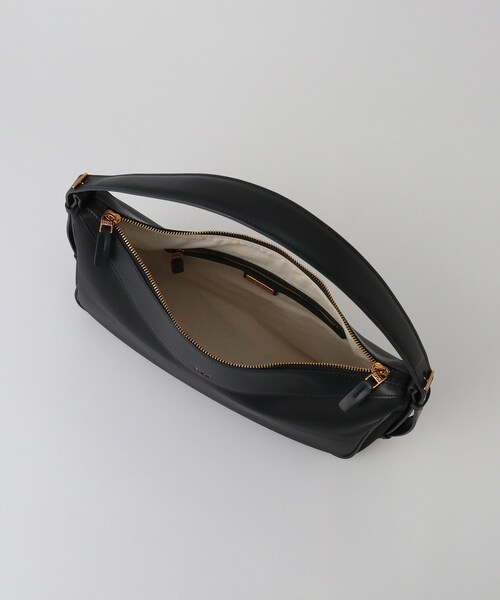 ROPE'（ロペ）の「【E'POR】 C BAG Medium【超軽量】（ハンドバッグ・レディース・ブラック/オフホワイト/カーキ・F）」の12枚目の写真
