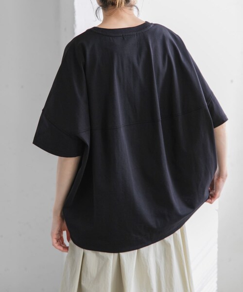 URBAN RESEARCH DOORS(アーバンリサーチドアーズ)の「FORK&SPOON コクーンショートスリーブTシャツ(Tシャツ/カットソー・レディース・OFF/BLACK/PURPLE・1)」の16枚目の写真