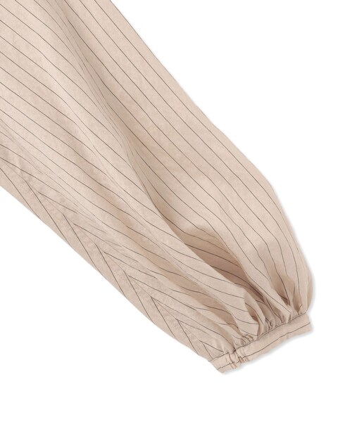 ADAM ET ROPE'(アダムエロペ)の「ワイドカラーブラウス(シャツ/ブラウス・レディース・ホワイト系/ベージュ系・F)」の18枚目の写真