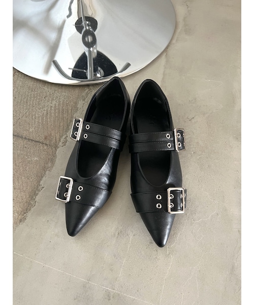 Ungrid（アングリッド）の「ベルトデザインポインテッドシューズ（その他シューズ・レディース・オフホワイト/ブラック・S/M/L）」の21枚目の写真