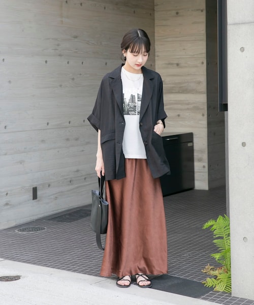 ITEMS URBANRESEARCH(アイテムズ アーバンリサーチ)の「ストレッチサテンスカート(スカート・レディース・WHT/BLK/BRN・Free)」の21枚目の写真