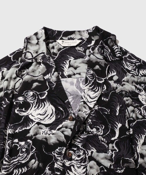 ADAM ET ROPE'(アダムエロペ)の「BLACK ALOHA レーヨンチリメンオープンカラーシャツ(シャツ/ブラウス・メンズ・ブラック系・L/M)」の8枚目の写真