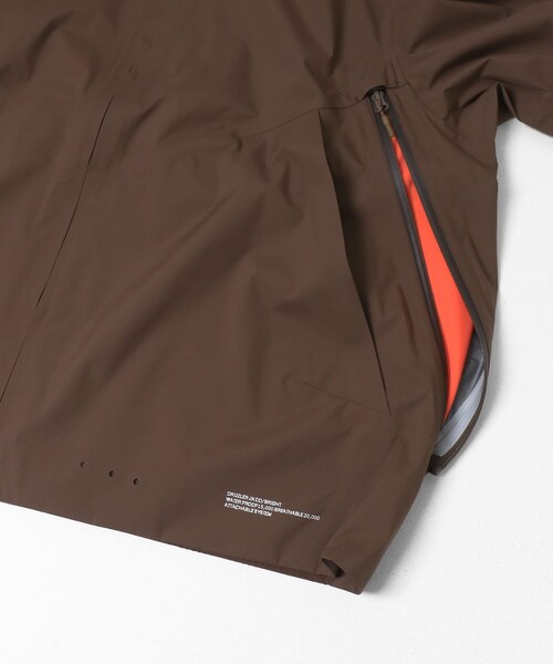 EKAL（エカル）の「CMF OUTDOOR GARMENT　DRIZZLER JK COEXIST BRIGHT（ブルゾン・メンズ・BLACK/D.BROWN・M/L）」の16枚目の写真