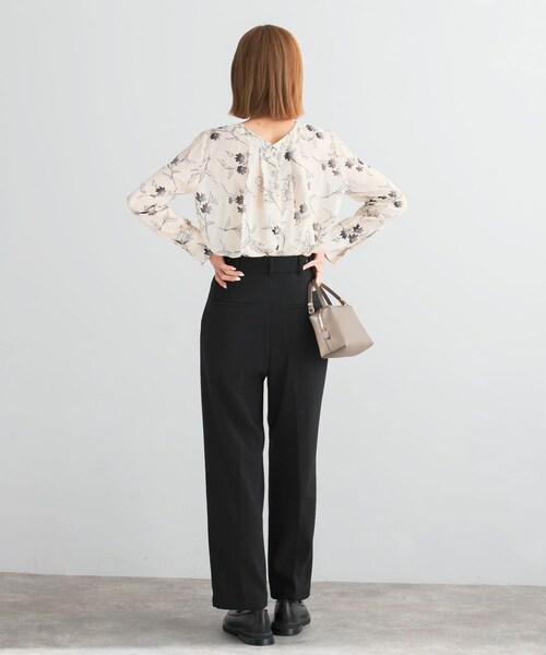 URBAN RESEARCH ROSSO（アーバンリサーチロッソ）の「ウォッシャブルセンタープレスパンツ（その他パンツ・レディース・BLACK/ECRU/BLUE・36/38）」の13枚目の写真