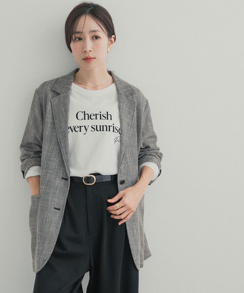 URBAN RESEARCH DOORS（アーバンリサーチドアーズ）の「フロッキーロゴプリントロングTシャツ 26AW（Tシャツ/カットソー・レディース・OFF/CHARCOAL・Free）」の7枚目の写真