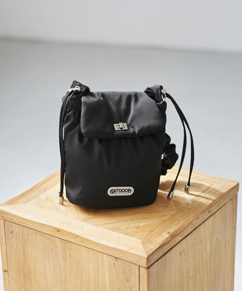 VIS(ビス)の「WEB限定追加【OUTDOOR PRODUCTS】VIS別注ドロストミニショルダーバッグ(ショルダーバッグ・レディース・ブラック/キナリ/ピンク系/ブラック系/オフホワイト/シルバー・F)」の8枚目の写真