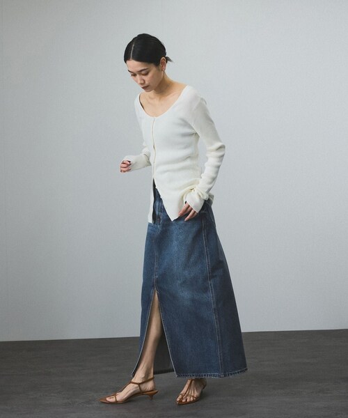 ADAM ET ROPE'(アダムエロペ)の「【WEB限定】リメイクライクデニムスリットスカート(デニムスカート・レディース・チャコール/ブルー系/サックス・M/S)」の16枚目の写真