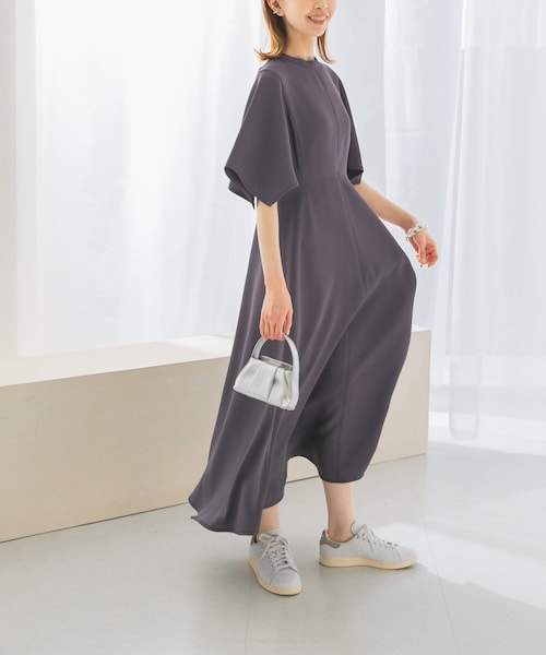 URBAN RESEARCH ROSSO（アーバンリサーチロッソ）の「フレアスリーブステッチデザインワンピース（ワンピース・レディース・B.GRAY/MOCHA/NAVY・FREE）」の8枚目の写真