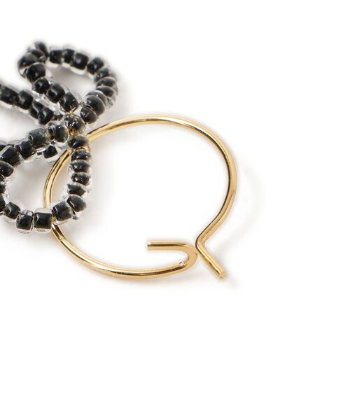 ROPE' PICNIC（ロペピクニック）の「ビーズリボンフープピアス（ピアス（両耳用）・レディース・ブラック/ホワイト・F）」の9枚目の写真