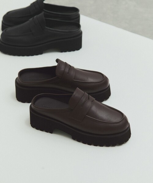 ADAM ET ROPE'(アダムエロペ)の「【サステナブル】ラウンドローファークロッグ(ローファー・レディース・ブラック/ダークブラウン・36.0/37.0/38.0)」の6枚目の写真