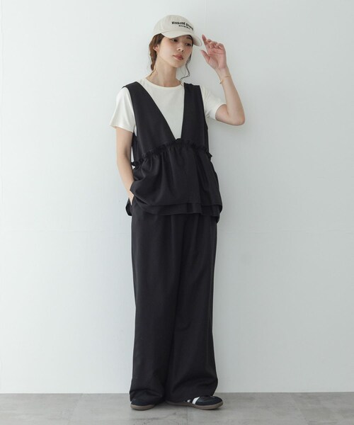 URBAN RESEARCH Sonny Label（アーバンリサーチサニーレーベル）の「ペプラムフリルアソートオールインワン（つなぎ/オールインワン・レディース・ブラック/デニム・36/38）」の4枚目の写真