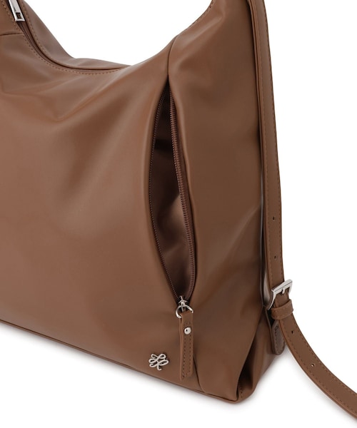 ROPE' PICNIC(ロペピクニック)の「2WAYリュック&ショルダーバッグ(ショルダーバッグ・レディース・ブラック/キナリ/ブラウン・F)」の15枚目の写真