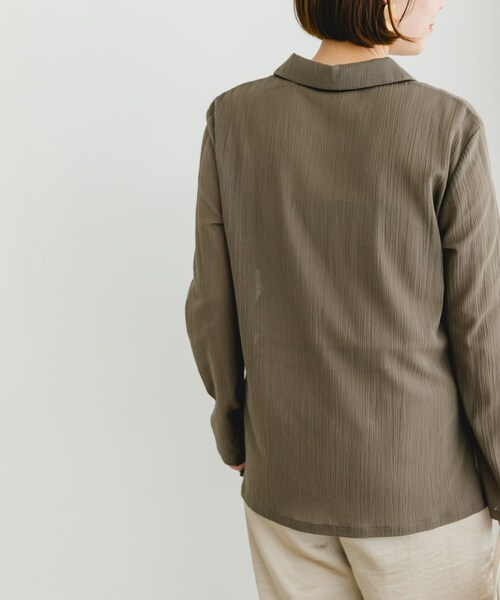URBAN RESEARCH ROSSO（アーバンリサーチロッソ）の「F by ROSSO　楊柳シアーシャツ（シャツ/ブラウス・レディース・YELLOW/P/BEIGE/GRAY・FREE）」の11枚目の写真