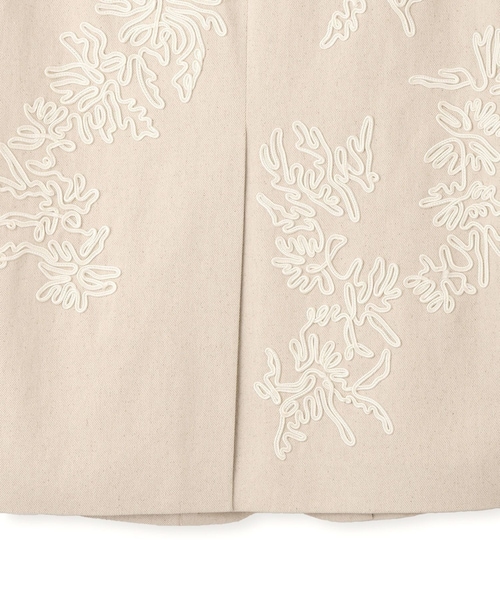 ADAM ET ROPE'（アダムエロペ）の「エンブロイダリージレ（ベスト・レディース・ブラック/キナリ・F）」の21枚目の写真