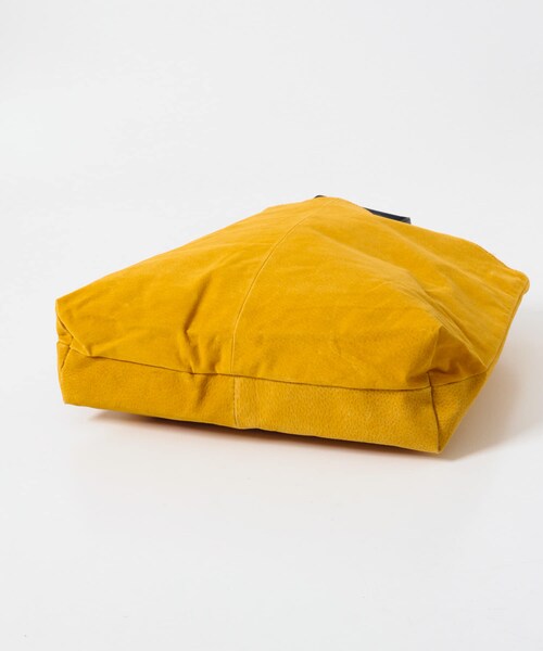 URBAN RESEARCH DOORS(アーバンリサーチドアーズ)の「スエードトート(トートバッグ・レディース・MUSTARD/GREIGE・one)」の13枚目の写真