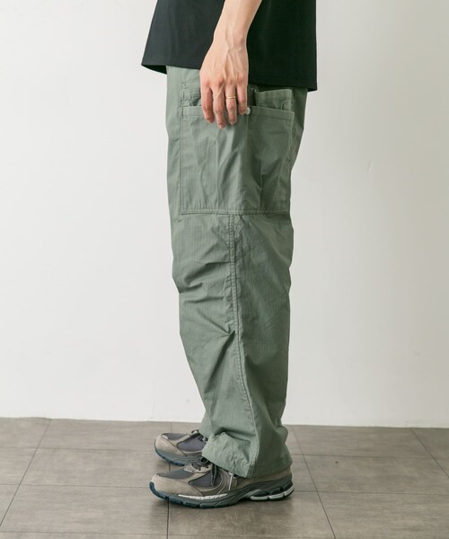 URBAN RESEARCH DOORS（アーバンリサーチドアーズ）の「SASSAFRAS　Overgrown Pants（その他パンツ・メンズ・Black/Gray・S/M/L）」の21枚目の写真