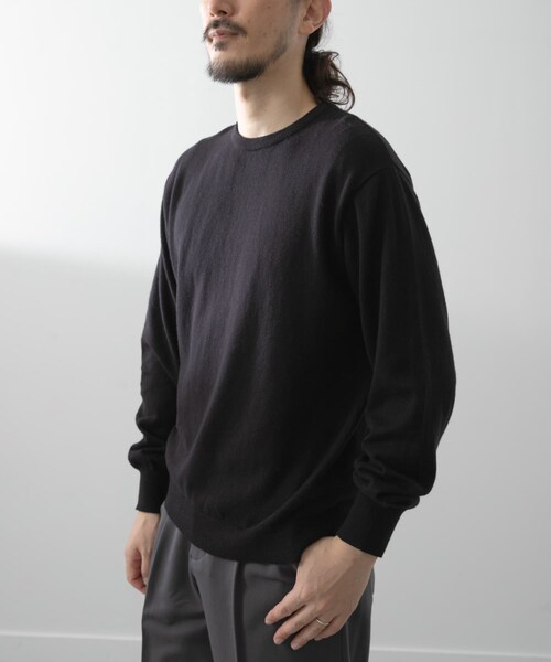 ITEMS URBANRESEARCH（アイテムズ アーバンリサーチ）の「カシミヤ×コットンクルーネックセーター（ニット/セーター・メンズ・GRY/BRD/MOC/BLK・M/L）」の8枚目の写真