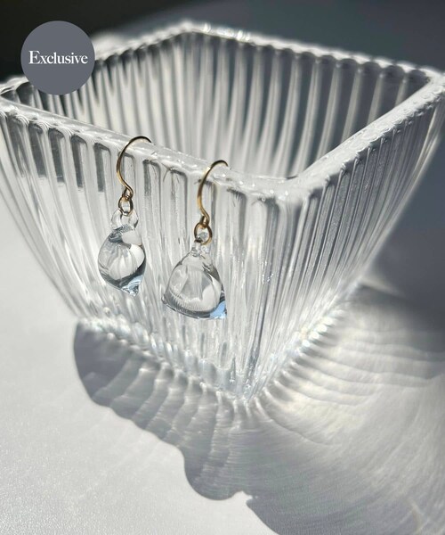 URBAN RESEARCH DOORS(アーバンリサーチドアーズ)の「『別注』HARIO Lampwork Factory×DOORS テトラピアス(ピアス(両耳用)・レディース・クリア・FREE)」の1枚目の写真