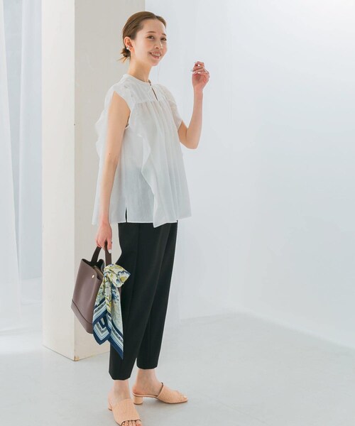 URBAN RESEARCH ROSSO（アーバンリサーチロッソ）の「フリルブラウス（シャツ/ブラウス・レディース・bk print/off/sax・FREE）」の8枚目の写真