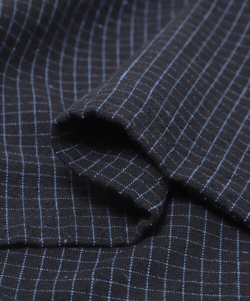 URBAN RESEARCH(アーバンリサーチ)の「A PRESSE Silk Nep Loop Collar Shirts(シャツ/ブラウス・メンズ・BLACK・2/3)」の8枚目の写真