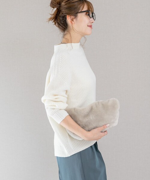 URBAN RESEARCH ROSSO（アーバンリサーチロッソ）の「ボートネックバックスリット畦ニット（ニット/セーター・レディース・OFF WHITE/LEMON/MINT/D/NAVY・FREE）」の11枚目の写真