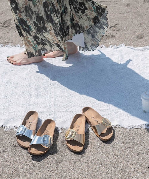 URBAN RESEARCH DOORS(アーバンリサーチドアーズ)の「BIRKENSTOCK EXCLUSIVE MADRID METALLIC(サンダル・レディース・SILVER/GOLD・35/36/37/38/39)」の7枚目の写真