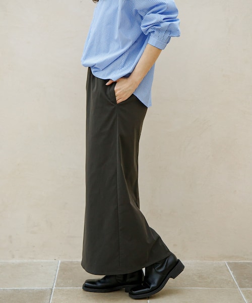 URBAN RESEARCH Sonny Label（アーバンリサーチサニーレーベル）の「ドットアソートストレートスカート（スカート・レディース・ドット/チャコール/アイボリー・FREE）」の2枚目の写真