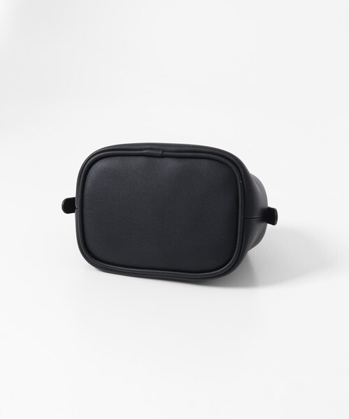 SENSE OF PLACE by URBAN RESEARCH（センスオブプレイスバイアーバンリサーチ）の「チェーンハンドルパフバッグ（ショルダーバッグ・レディース・BLACK/L.BLUE/IVORY・One）」の19枚目の写真