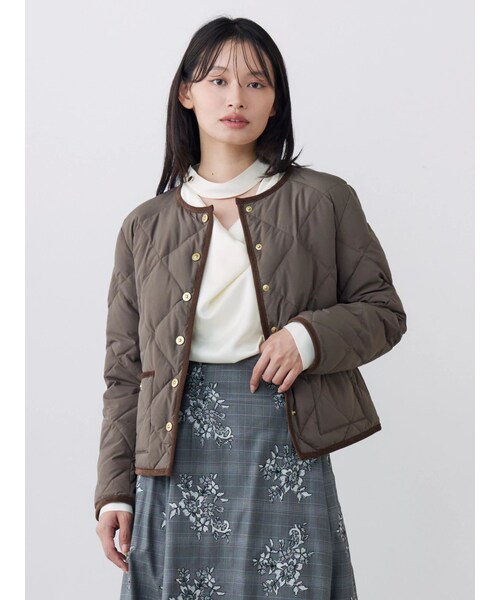 TONAL(トーナル)の「【TAIONコラボ】パイピングショートダウンコート(ダウンジャケット/コート・レディース・アイボリー/ネイビー/ブラウン・S/M)」の3枚目の写真