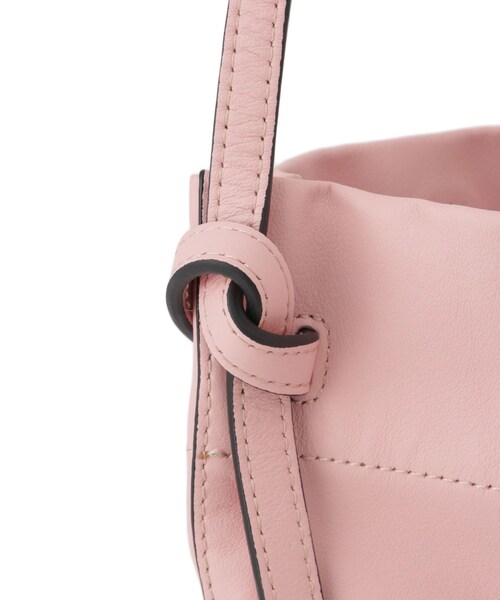 ROPE'（ロペ）の「【teau・牛革・マルチWAY】panier vine shoulder bag/持ち手長さ調整可能（ハンドバッグ・レディース・ブラック/グレー/キャメル/ピンク/イエロー・F）」の20枚目の写真