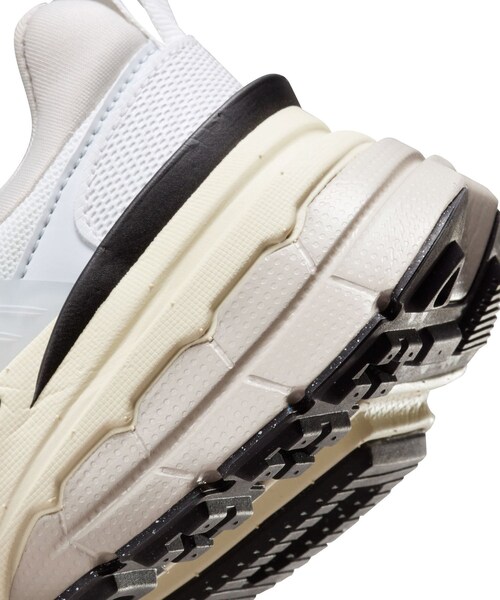 ROPE' PICNIC（ロペピクニック）の「【NIKE/ナイキ】WSV2K ラン（スニーカー・レディース・ホワイト/グレー系/ホワイト系・23.5/24.0/24.5/22.5/23.0/25.0/25.5）」の21枚目の写真