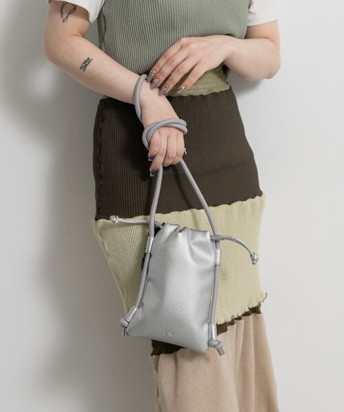 THE GOODLAND MARKET（ザグッドランドマーケット）の「F/CE.　TECH LEATHER MAP POCHETTE（ショルダーバッグ・レディース・Black/Beige/Red/Silver・FREE）」の20枚目の写真