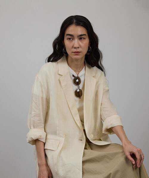 ADAM ET ROPE'（アダムエロペ）の「ラミーシアージャケット［UVケア・洗える・サイズ展開・今から秋まで］（テーラードジャケット・レディース・チャコール/オフホワイト/レンガ系・M/S）」の16枚目の写真