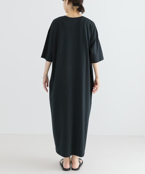 URBAN RESEARCH（アーバンリサーチ）の「ルーズTシャツワンピース（ワンピース・レディース・BLACK/STEEL・FREE）」の4枚目の写真