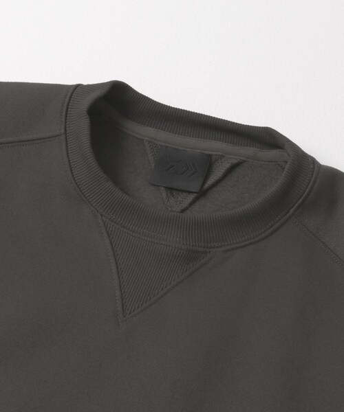 URBAN RESEARCH（アーバンリサーチ）の「DAIWA PIER39　TECH SWEAT CREW FREEDOM SLEEVE（スウェット・メンズ・BLACK/NAVY/CHARCOAL/TOP GRAY・S/M/L/XL）」の22枚目の写真