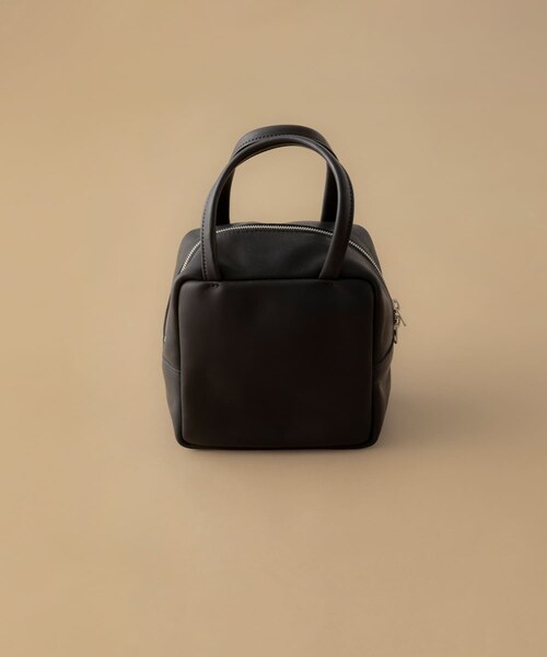 かぐれ（カグレ）の「MORMYRUS　CUBE TOTE（ハンドバッグ・レディース・BLACK・Free）」の6枚目の写真