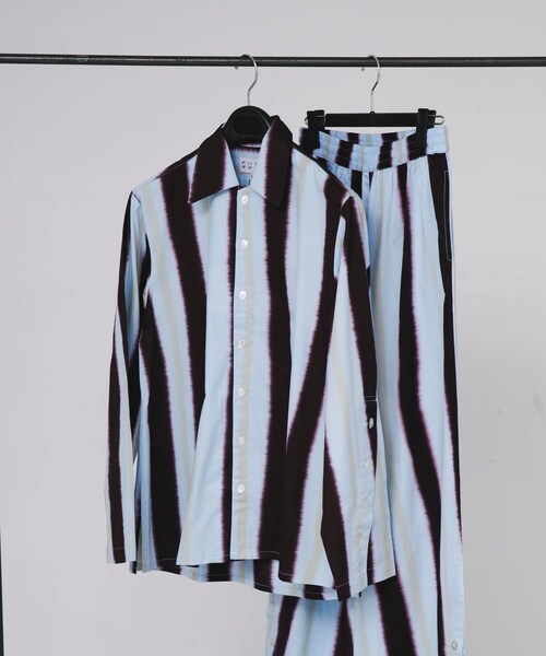 URBAN RESEARCH（アーバンリサーチ）の「SUKU HOME　COTTON PLACKET PYJAMA SHIRT（ルームウェア/パジャマ・レディース・ELLIOT・S）」の3枚目の写真