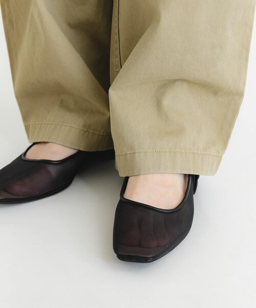 URBAN RESEARCH(アーバンリサーチ)の「シアーメリージェーンフラットシューズ(パンプス・レディース・BLACK/BEIGE・23.5/24/24.5/25)」の5枚目の写真
