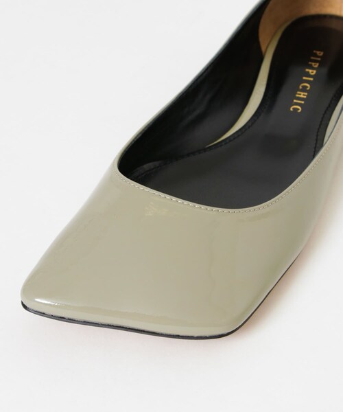 URBAN RESEARCH（アーバンリサーチ）の「PIPPICHIC　LINDA FLAT（パンプス・レディース・patentgray・36/36.5/37）」の9枚目の写真