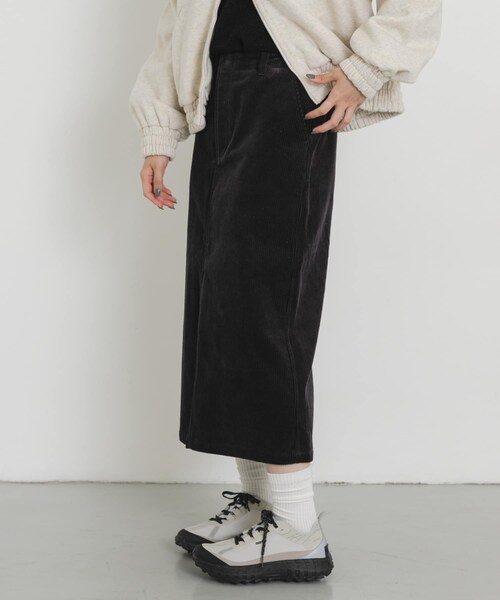 EKAL（エカル）の「『UR TECH』コーデュロイストレートスカート（スカート・レディース・モカ/チャコール/ブラウンカーキ・one）」の11枚目の写真