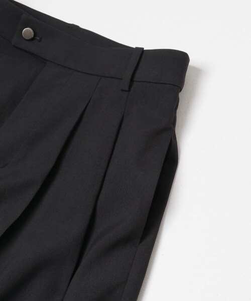 URBAN RESEARCH ROSSO（アーバンリサーチロッソ）の「防シワシャンブレーツイルタックパンツ（その他パンツ・レディース・L.GREIGE/BLACK・36/38）」の14枚目の写真